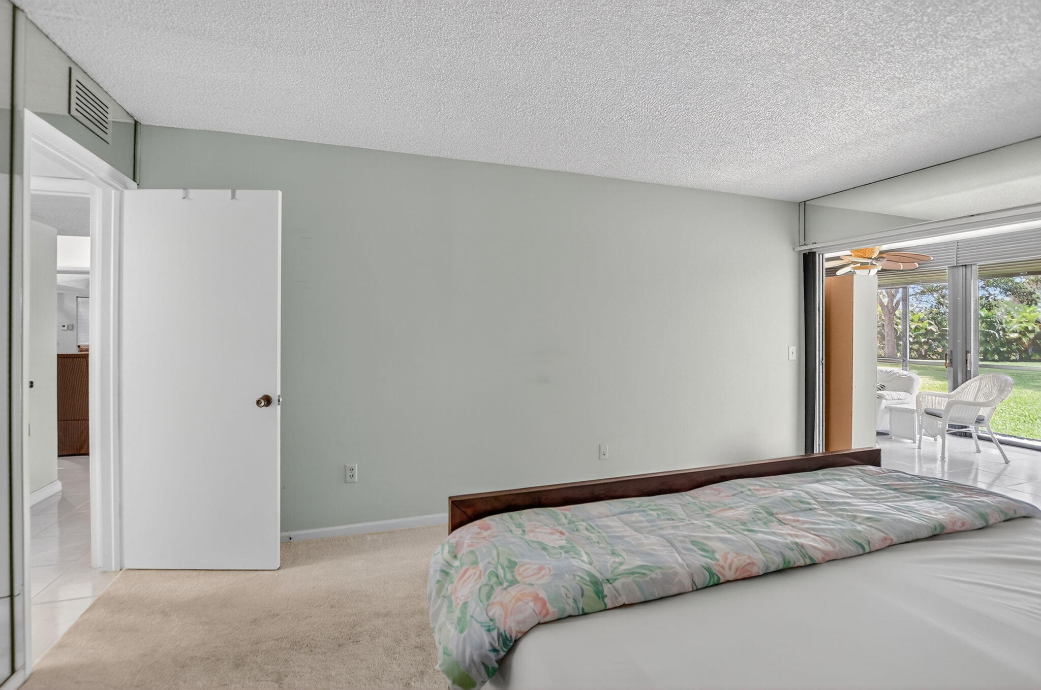9170 Southwest 14th Street, Unit 4105 Boca Raton, FL 33428 - Photo 15 of 40 Master bedroom