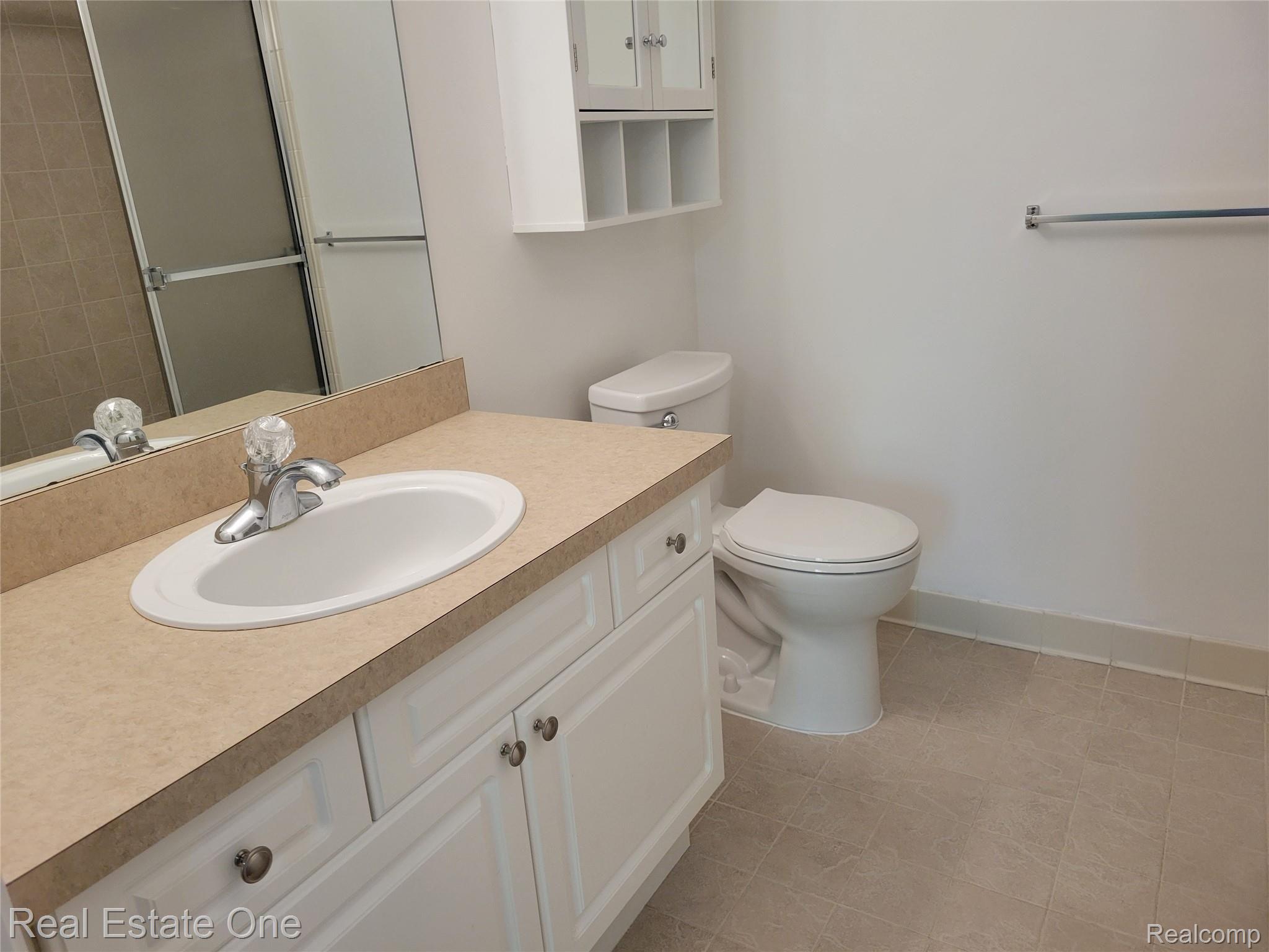 3562 Tremonte Circle, Unit 127 Rochester, MI 48306 - Photo 9 of 28 20210606_105259.jpg