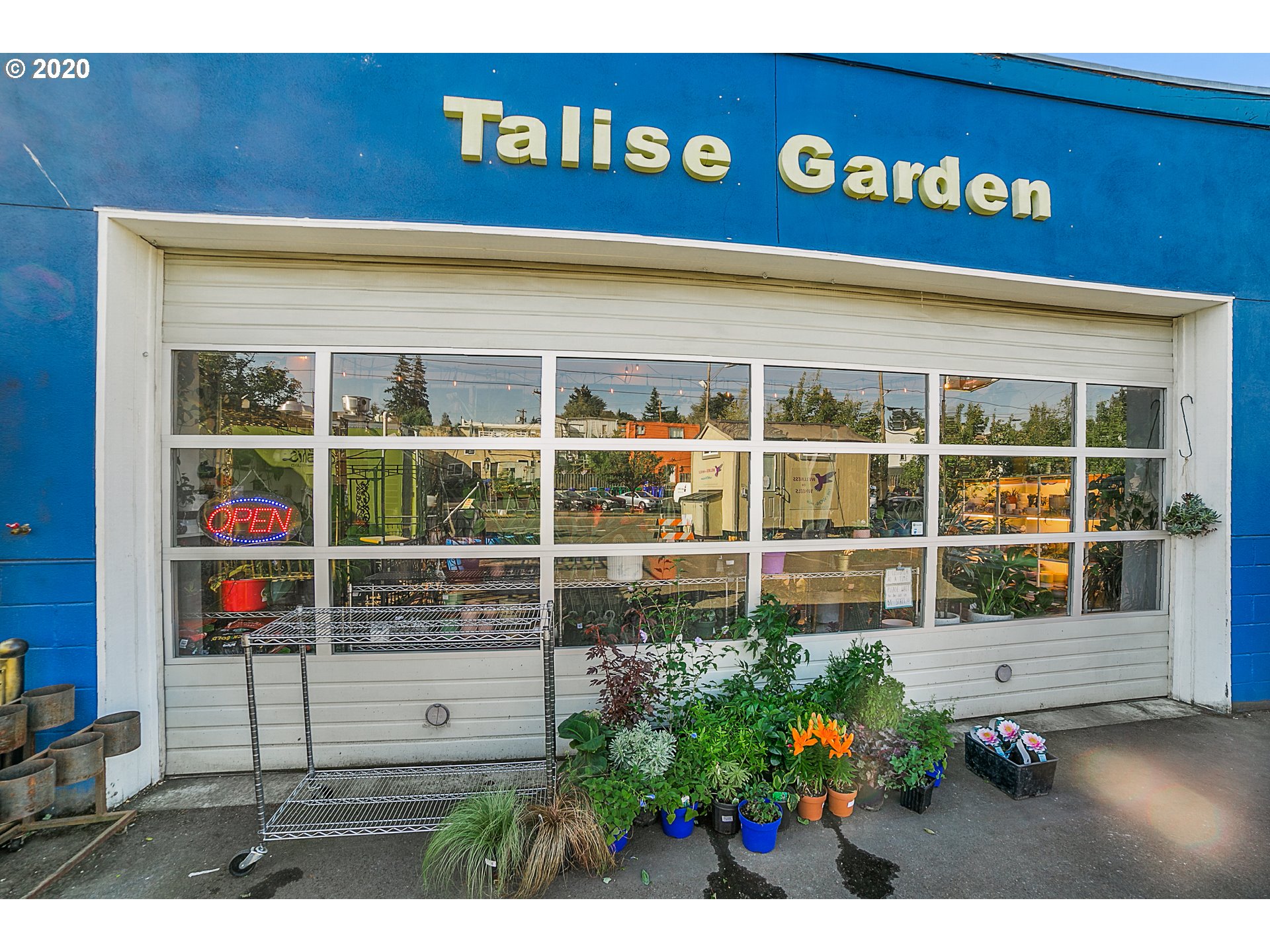 3831 Southwest Alice Street Portland, OR 97219 - Photo 24 of 30 Gallery Image 24