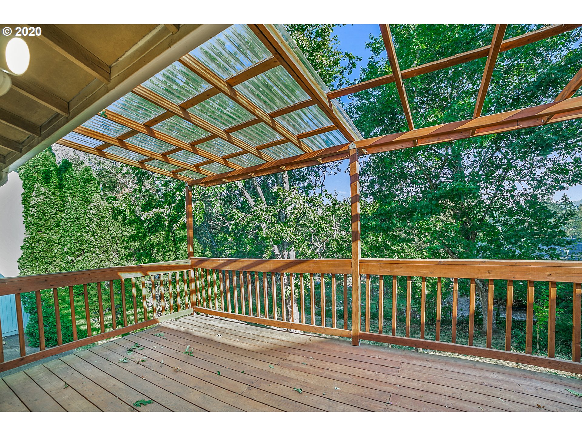 3831 Southwest Alice Street Portland, OR 97219 - Photo 10 of 30 Gallery Image 10