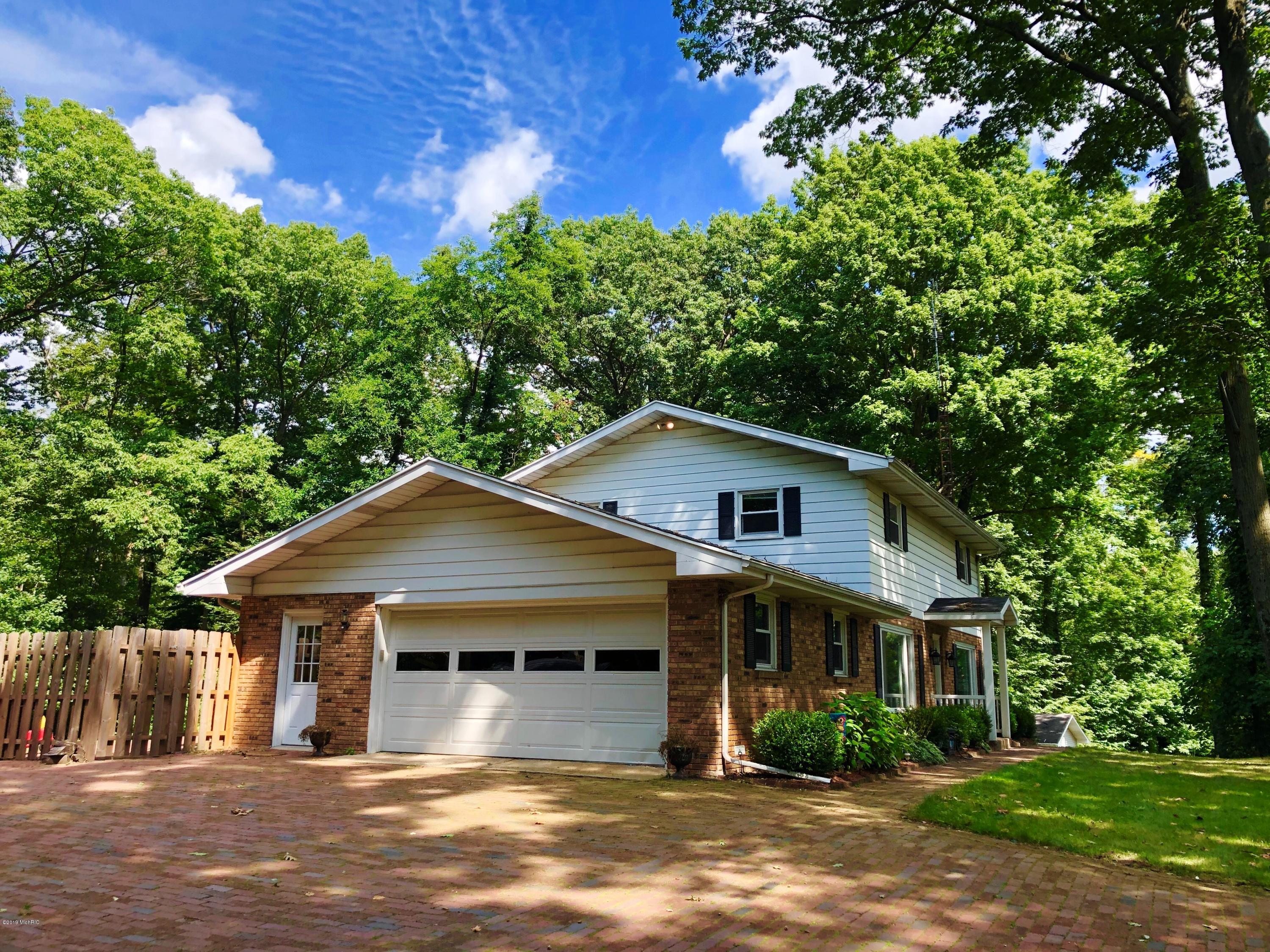 2021 Linco Road Stevensville, MI 49127 - Photo 3 of 45 7
