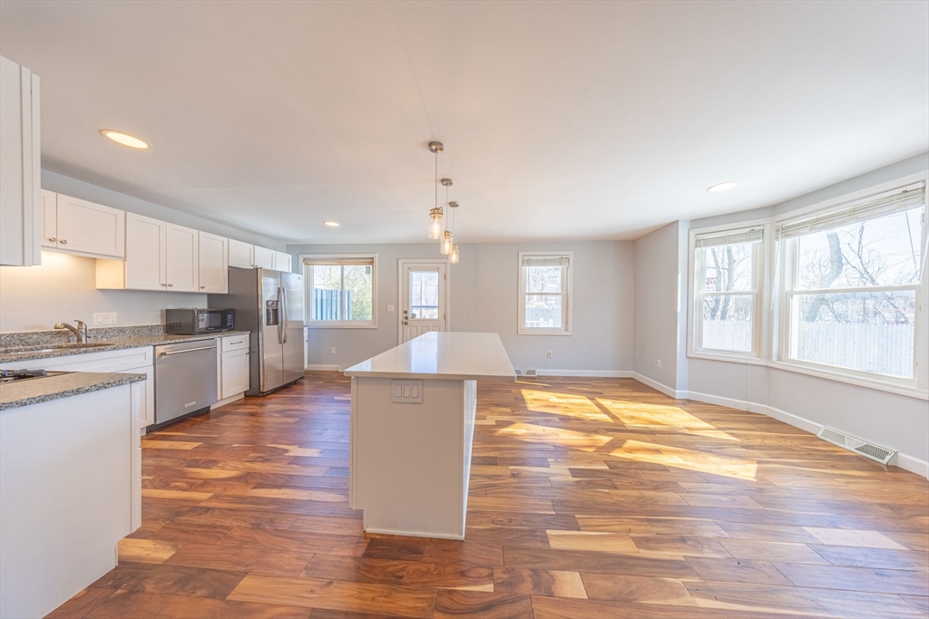 4 Rowe Court, Unit 4 Boston, MA 02131 - Photo 5 of 20 Gallery Image 5