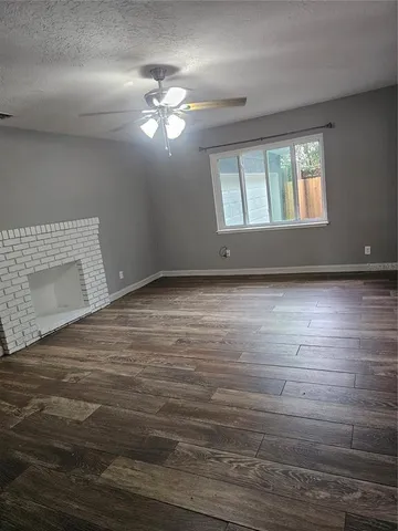 $2,300 | 9860 Skewlee Road, Thonotosassa, FL 33592