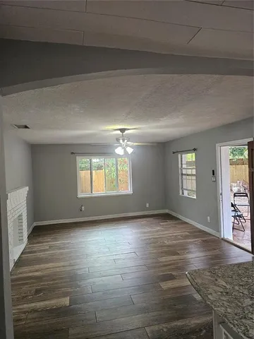 $2,300 | 9860 Skewlee Road, Thonotosassa, FL 33592