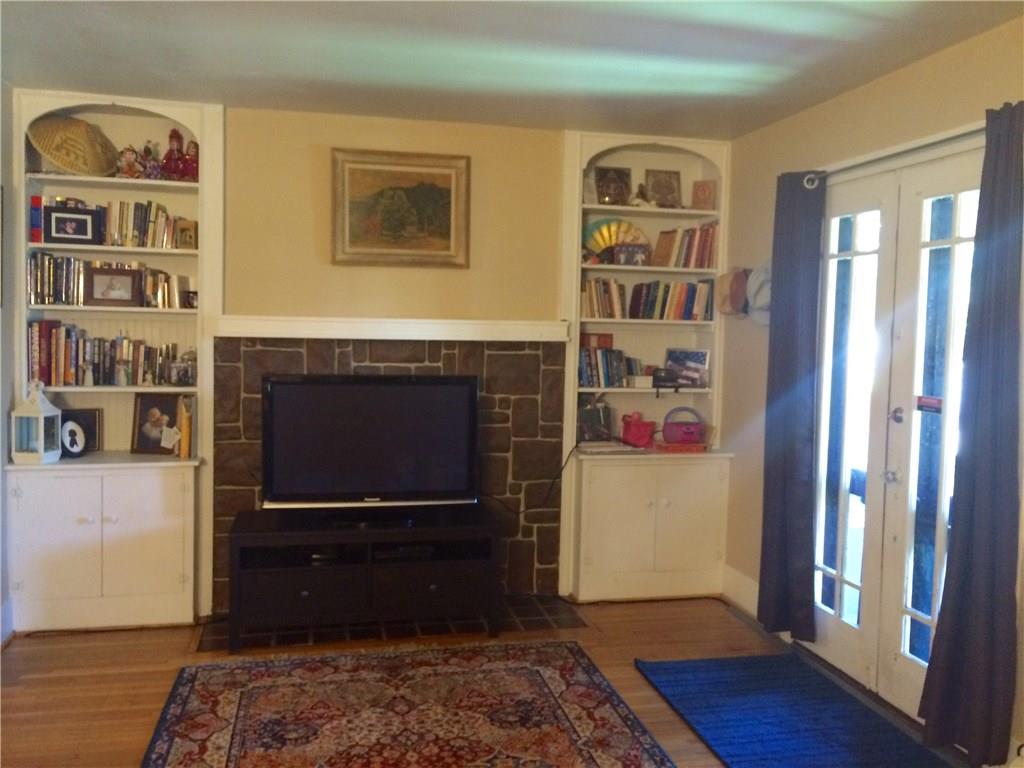 6546 Darlington Road Pittsburgh, PA 15217 - Photo 5 of 25 Gallery Image 5