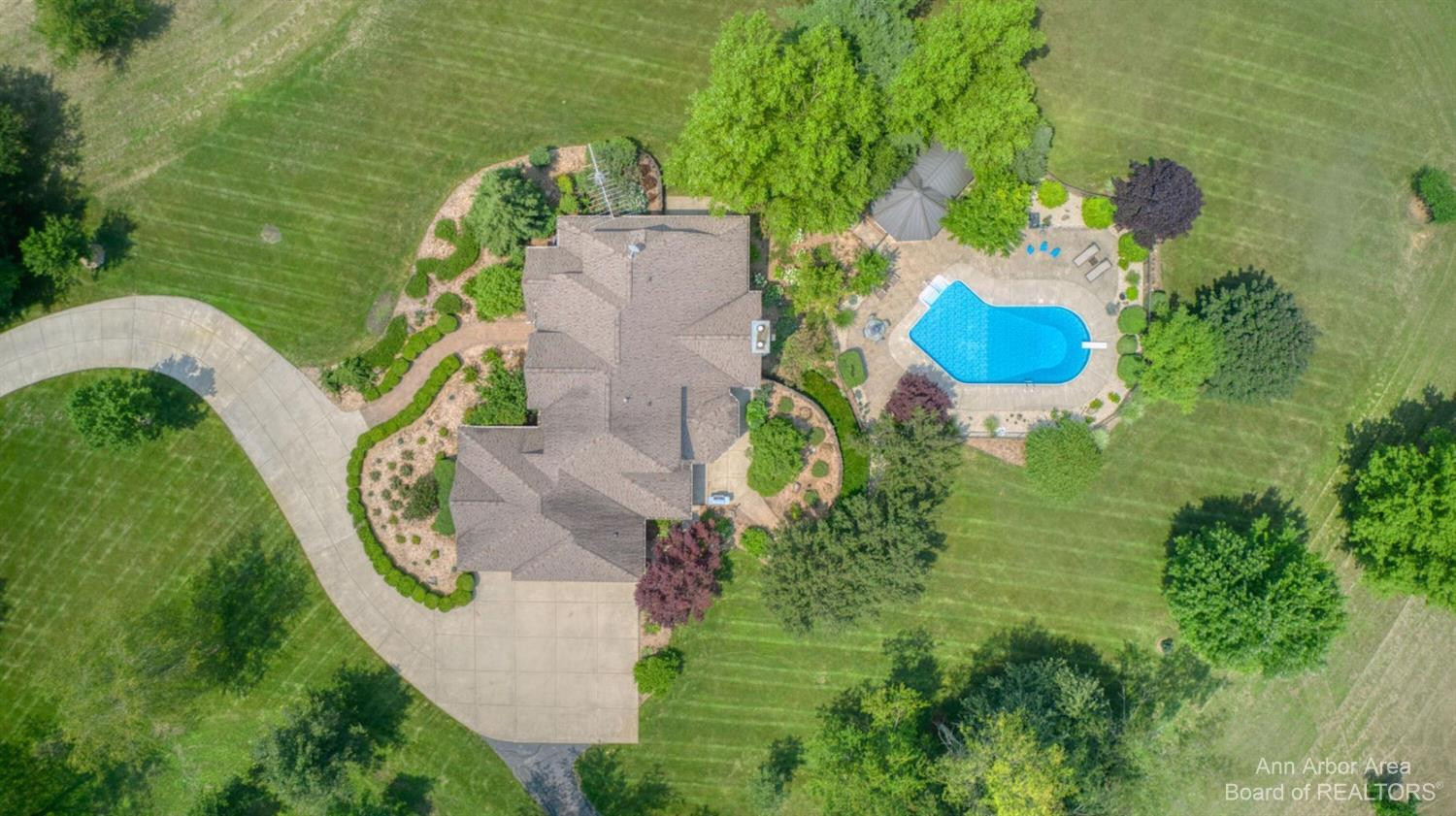10674 Sharon Valley Road Jackson, MI 49201 - Photo 4 of 72 Photo 4