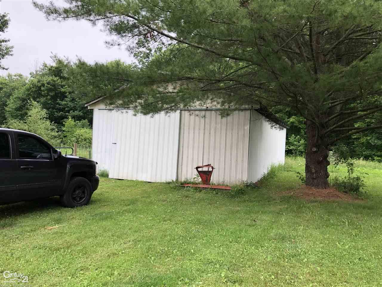 8856 Big Hand Road Columbus, MI 48063 - Photo 3 of 37