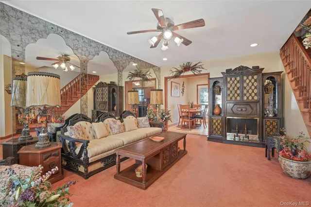 $899,000 | 61-61 79th Street | Middle Village