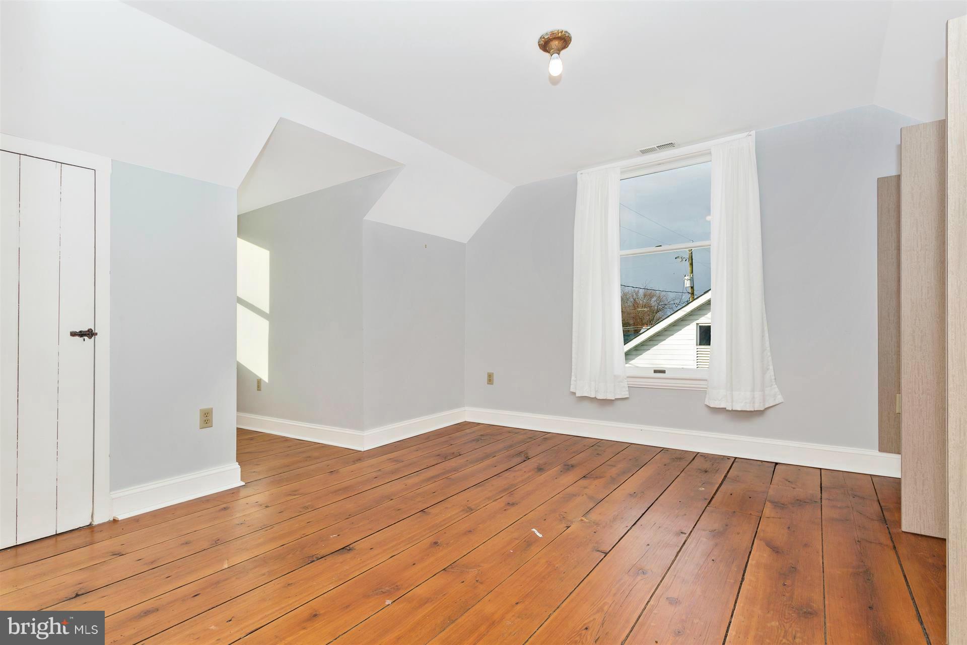 5025 Harney Road Taneytown, MD 21787 - Photo 21 of 30 Bedroom 4