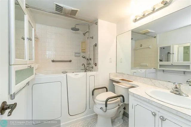 $135,000 | 8960 South Hollybrook Boulevard, Unit 103, Pembroke Pines, FL 33025