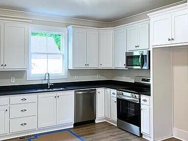 318 West Tyler Street Dalton, GA 30720 - Photo 15 of 50 Kitchen