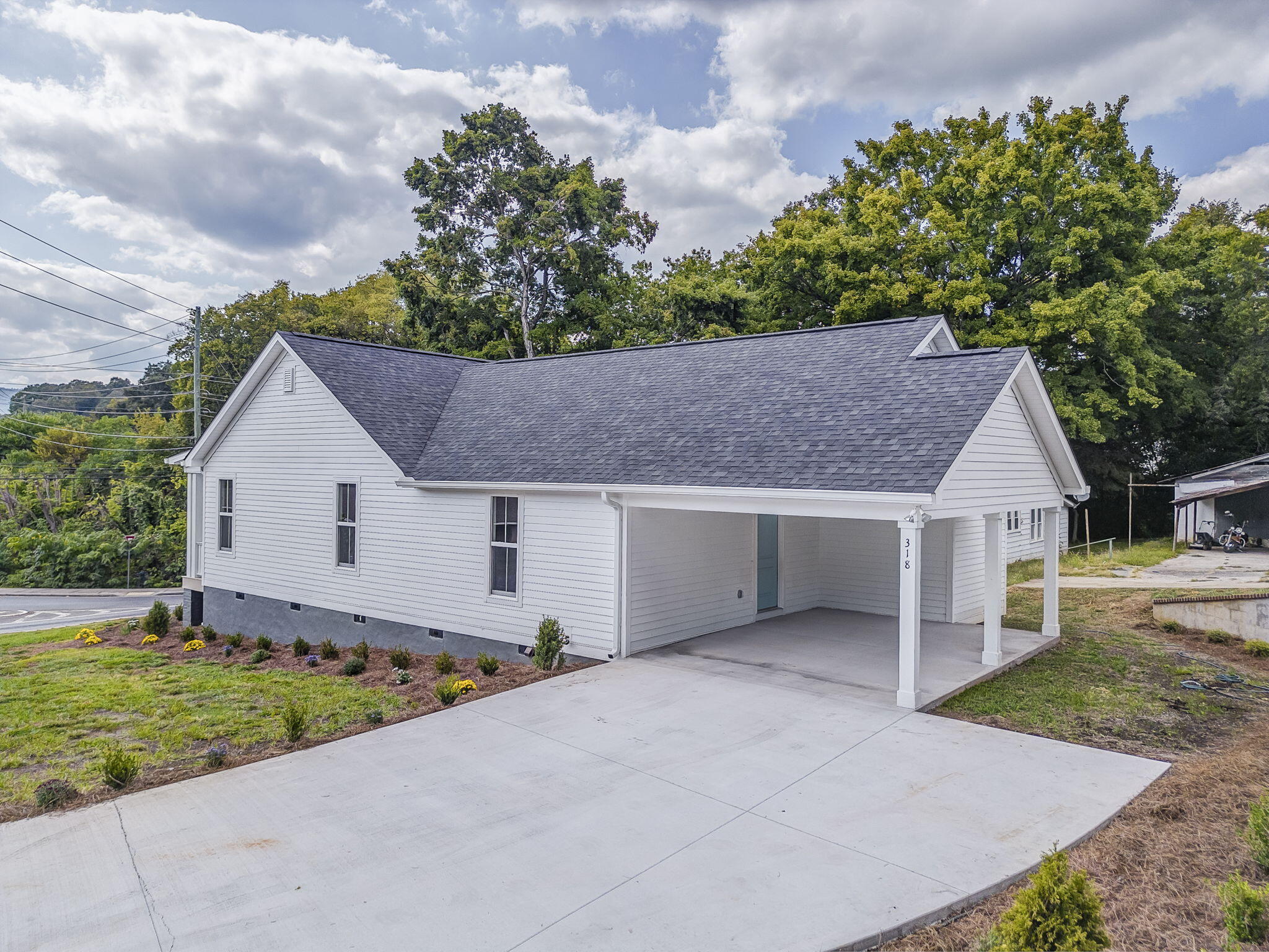 318 West Tyler Street Dalton, GA 30720 - Photo 4 of 50 7-web-or-mls-DJI_0981_2_3