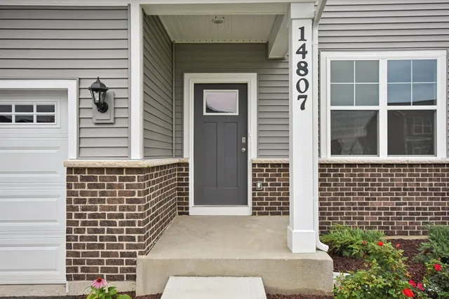 $549,990 | 14807 South Greenbriar Drive, Plainfield, IL 60544
