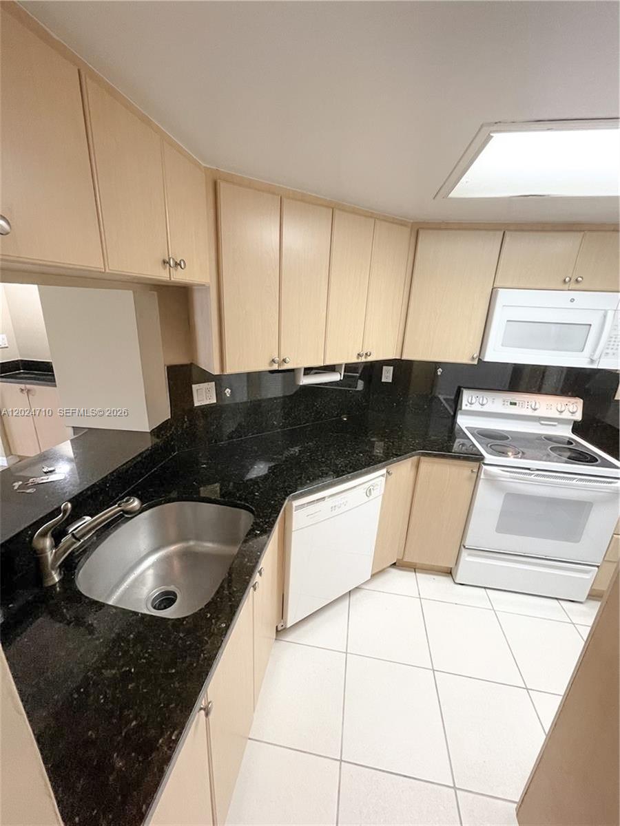 2829 North Course Drive, Unit 104 Pompano Beach, FL 33069 - Photo 7 of 21