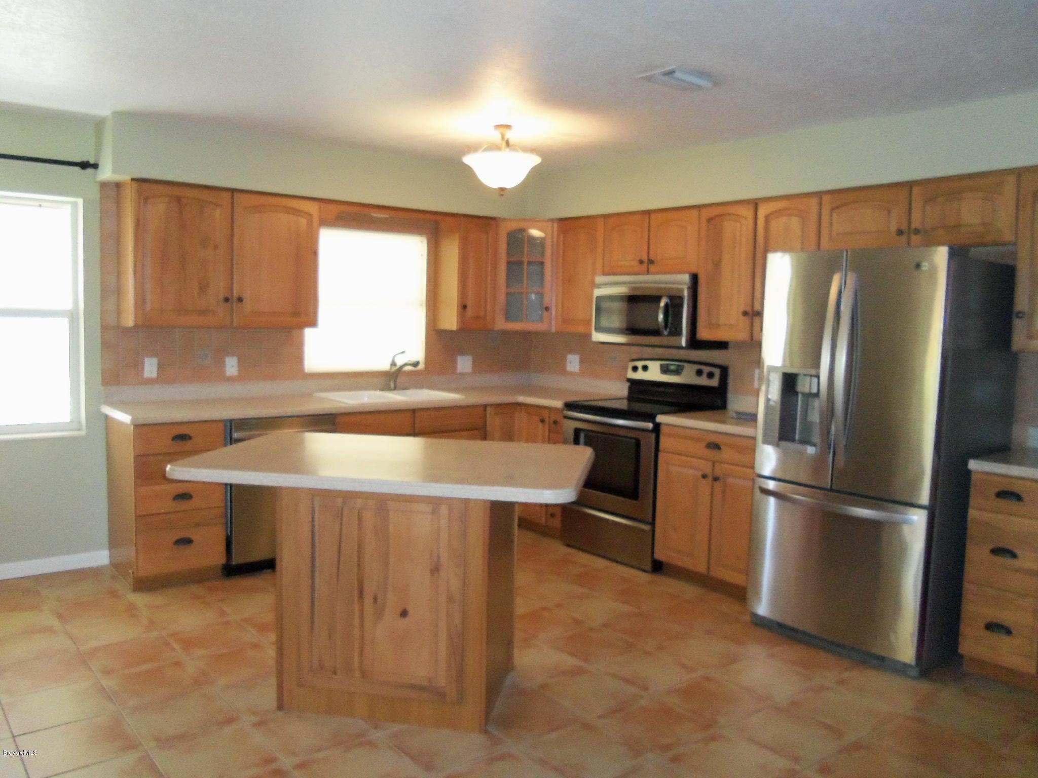 170 Bimini Road Cocoa Beach, FL 32931 - Photo 6 of 24 kitchen view