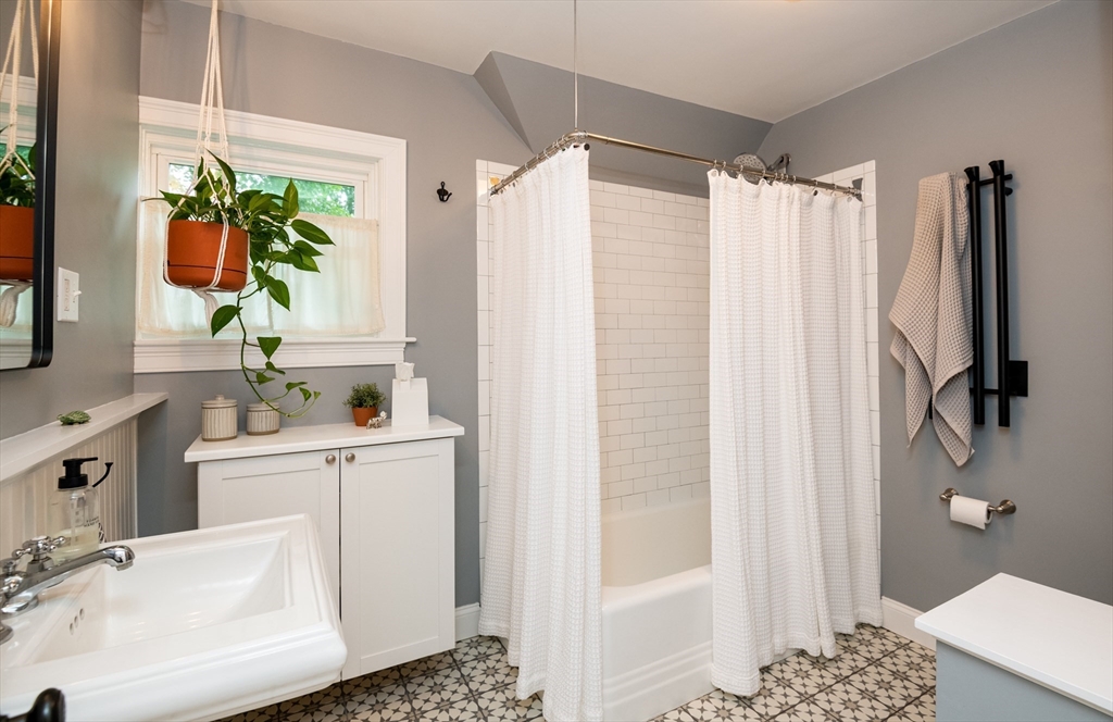 121 Linden Street Hamilton, MA 01982 - Photo 34 of 42