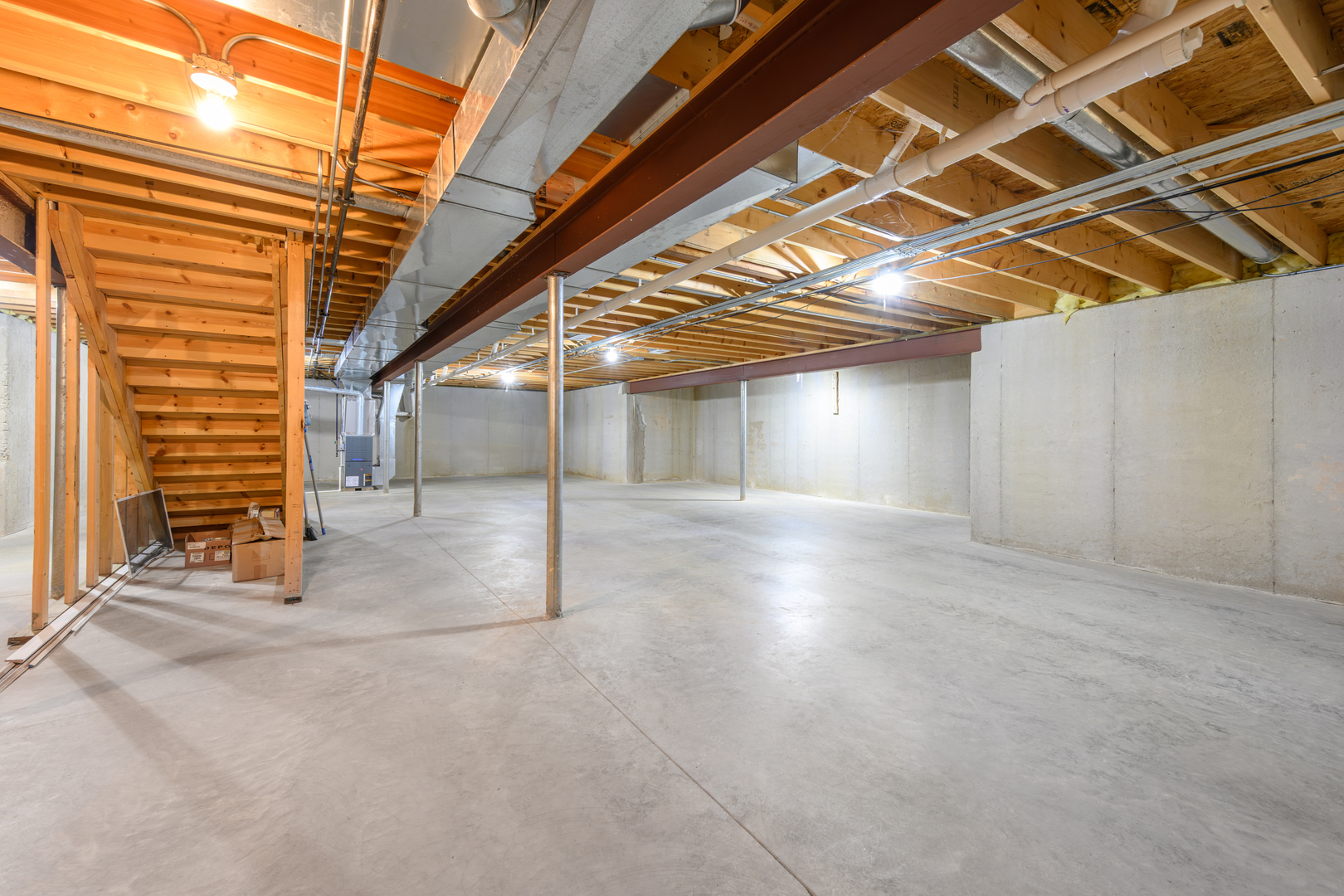 592 South Walnut Street Manteno, IL 60950 - Photo 32 of 37 a view of empty room with windows