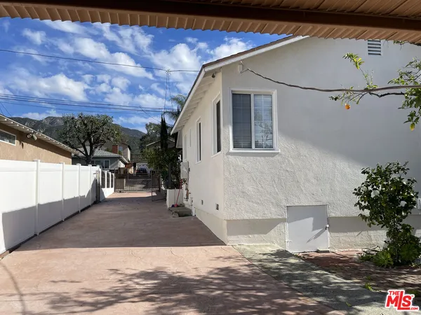 $869,000 | 10631 Tinker Avenue, Tujunga, CA 91042