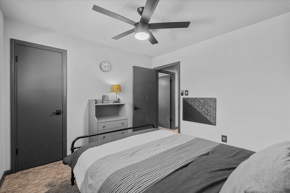 1630 Bowline Road Houston, TX 77062 - Photo 31 of 46