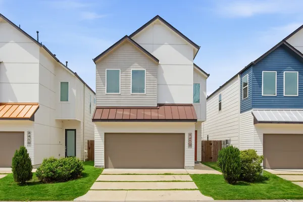 $2,350 | 4408 Santorini Lane, Houston, TX 77045