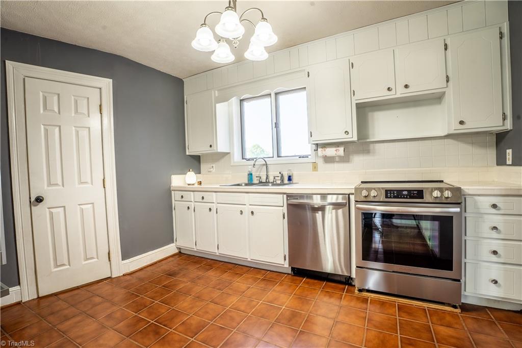 1437 Price Road Eden, NC 27288 - Photo 26 of 47