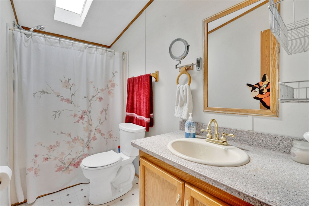 27 Somerset Road Chicopee, MA 01020 - Photo 16 of 33