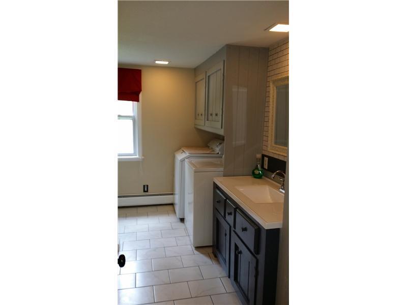 603 Pownal Road Auburn, ME 04210 - Photo 22 of 27 Bathroom.