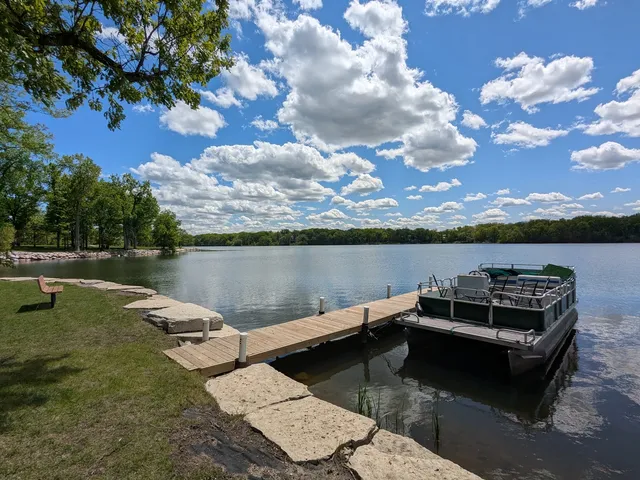 $450,000 | 26359 North Hickory Road, Mundelein, IL 60060