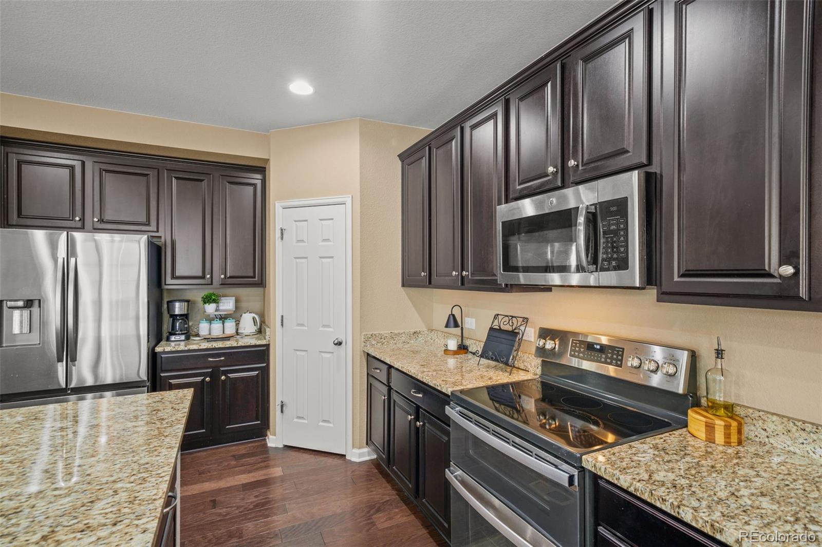 9862 West Rice Avenue Littleton, CO 80123 - Photo 16 of 50