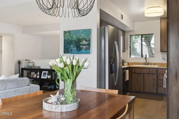 $484,900 | 1275 Seacliff Court, Unit 2, Ventura, CA 93003