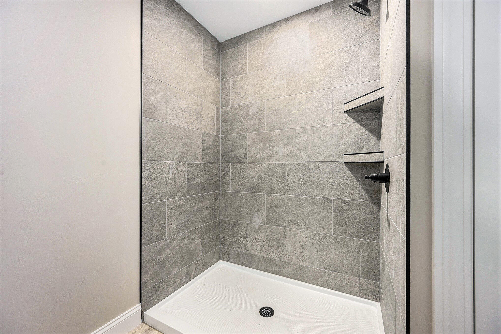 1036 Sir Knight Road Plainwell, MI 49080 - Photo 13 of 28 013_file_735