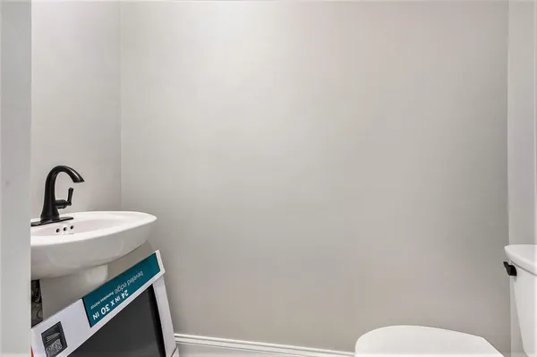 $352,000 | 1036 Sir Knight Road, Plainwell, MI 49080