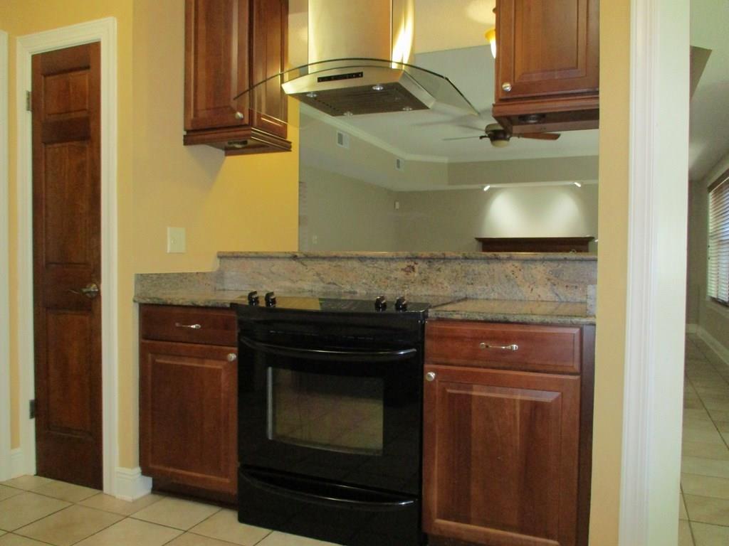 400 Diamond Dove Road Slidell, LA 70461 - Photo 3 of 25 Gallery Image 3