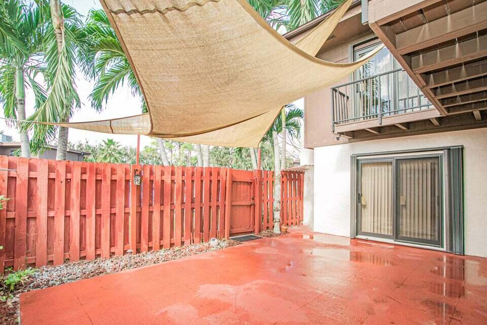 2934 Kirk Road, Unit 37 Lake Worth, FL 33461 - Photo 6 of 30 6.