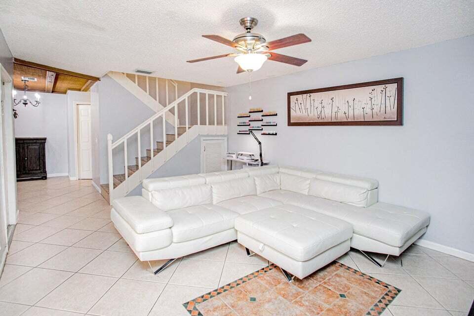 2934 Kirk Road, Unit 37 Lake Worth, FL 33461 - Photo 10 of 30 10.