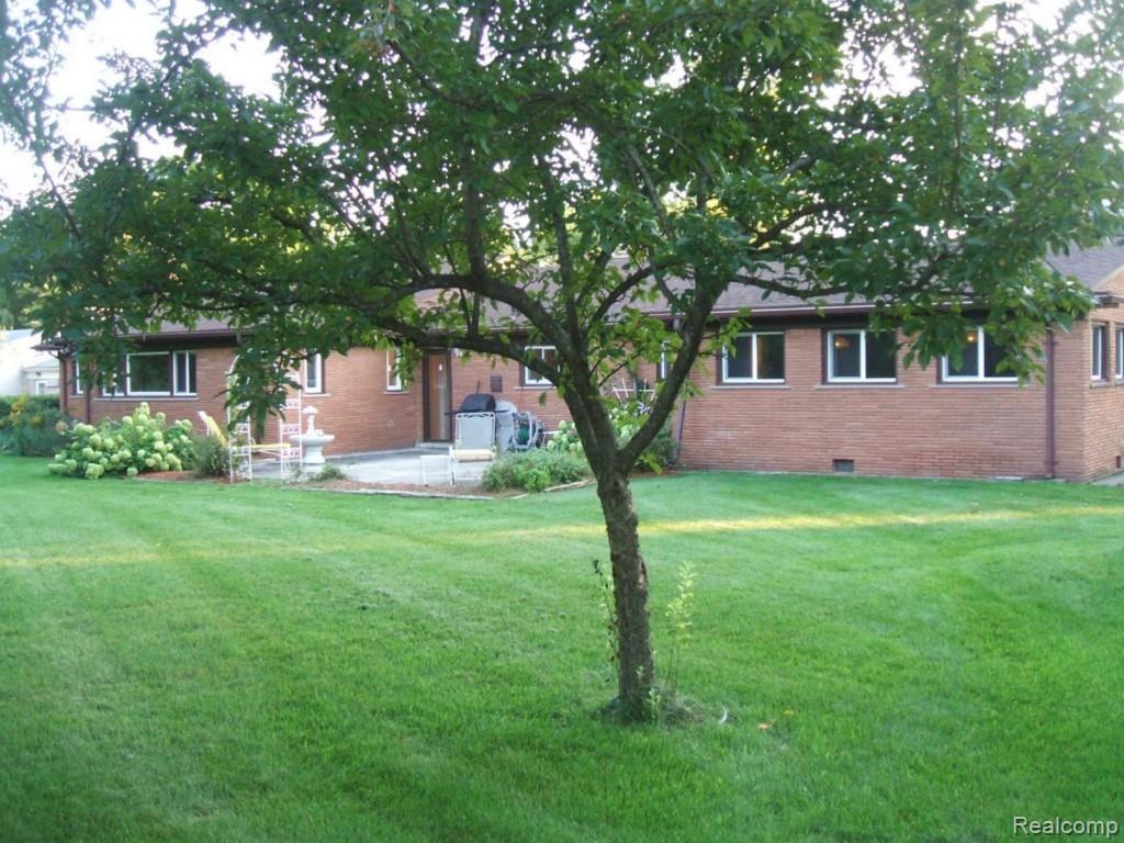 355 South Cranbrook Cross Road Bloomfield Hills, MI 48301 - Photo 23 of 25 Rear Of Home & Yard