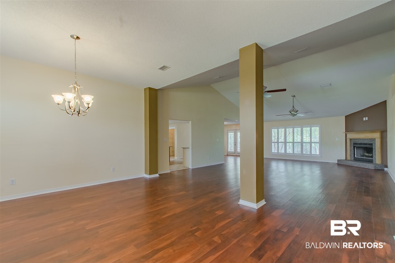 322 Manchester Lane Foley, AL 36535 - Photo 8 of 45