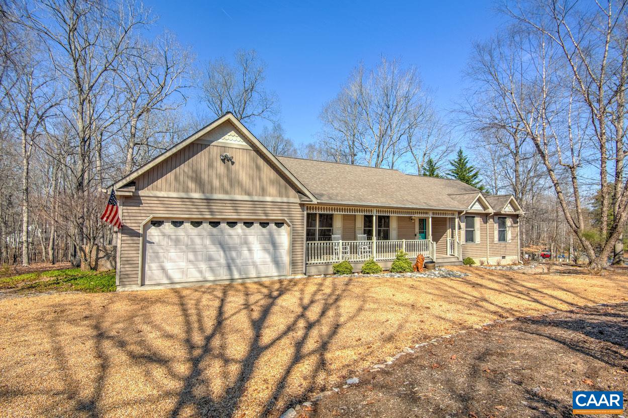 87 Laguna Road Palmyra, VA 22963 - Photo 34 of 38 a front view of a house with a yard