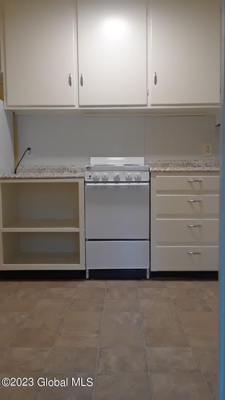 246 Warren Street Glens Falls, NY 12801 - Photo 6 of 48 71B9CEFA-A6D1-41F9-9A1A-95E3707FF185