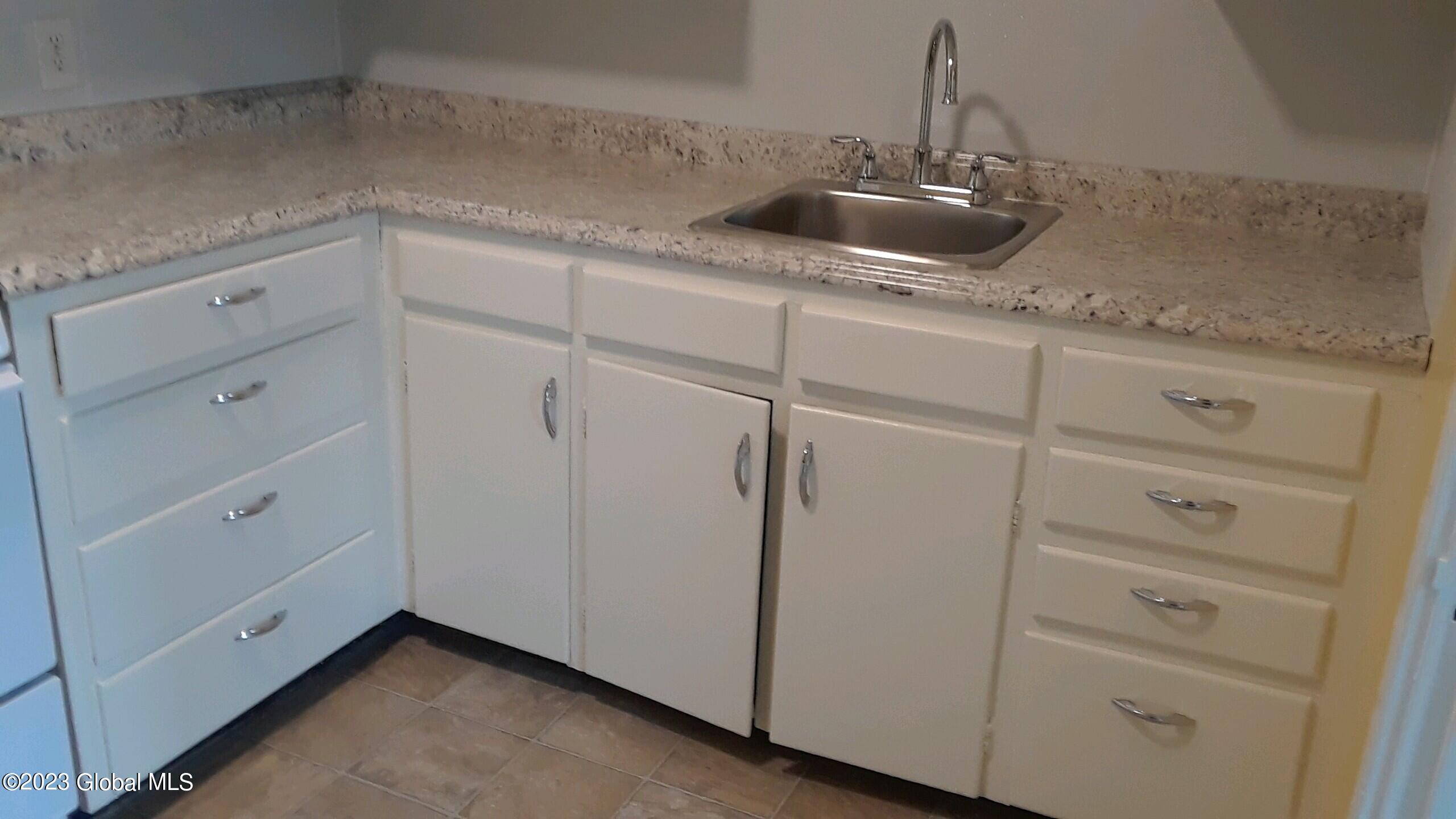 246 Warren Street Glens Falls, NY 12801 - Photo 7 of 48 46000DDF-975A-4F10-9906-D84756C2258C