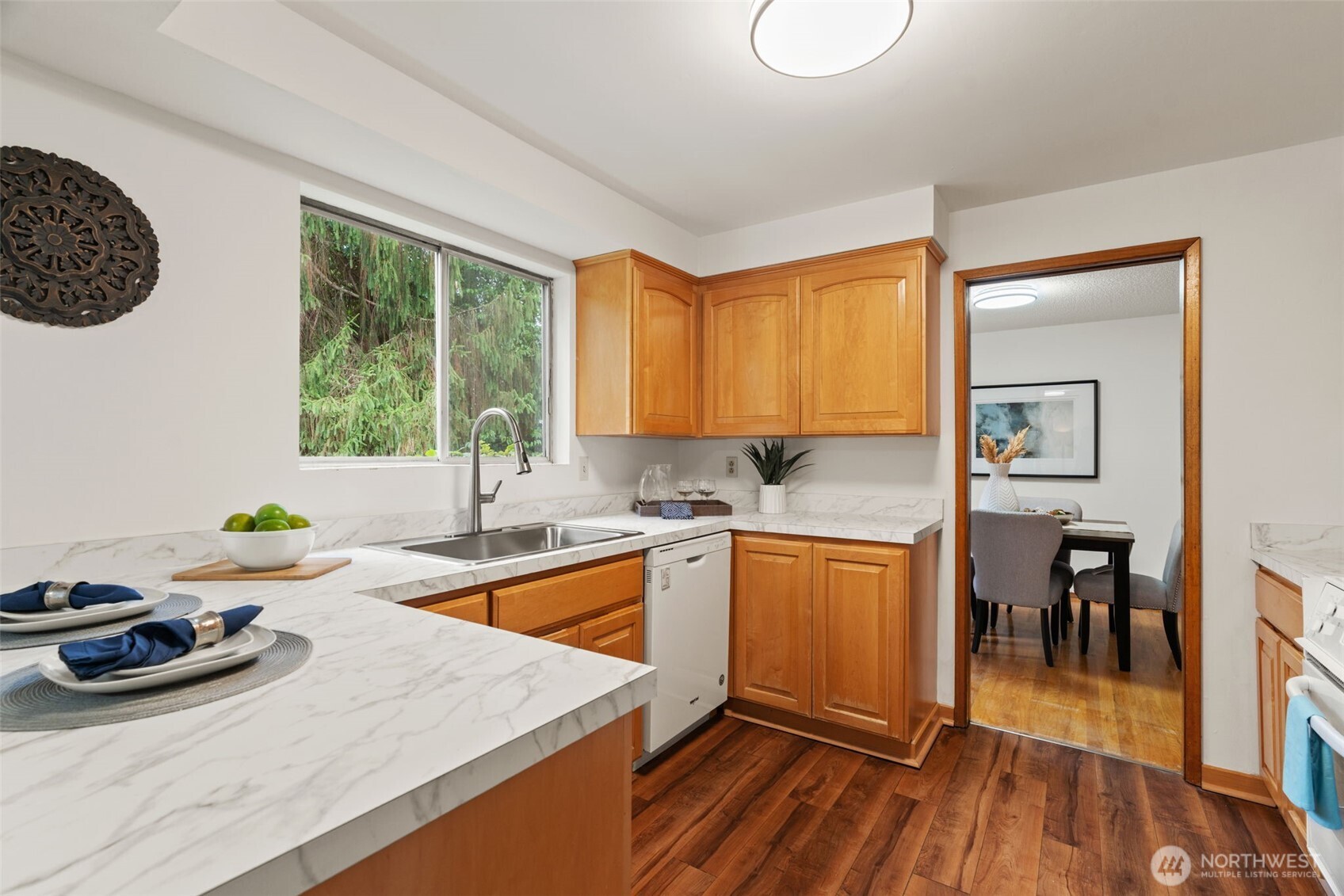 8615 194th Place Southwest Edmonds, WA 98026 - Photo 11 of 28