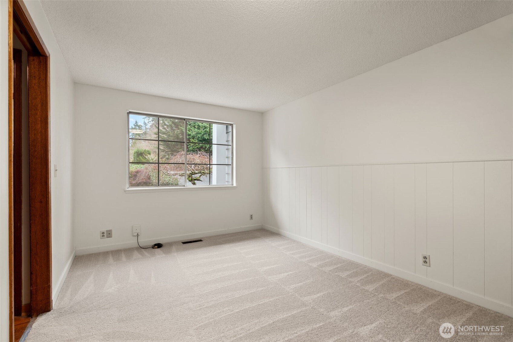 8615 194th Place Southwest Edmonds, WA 98026 - Photo 15 of 28