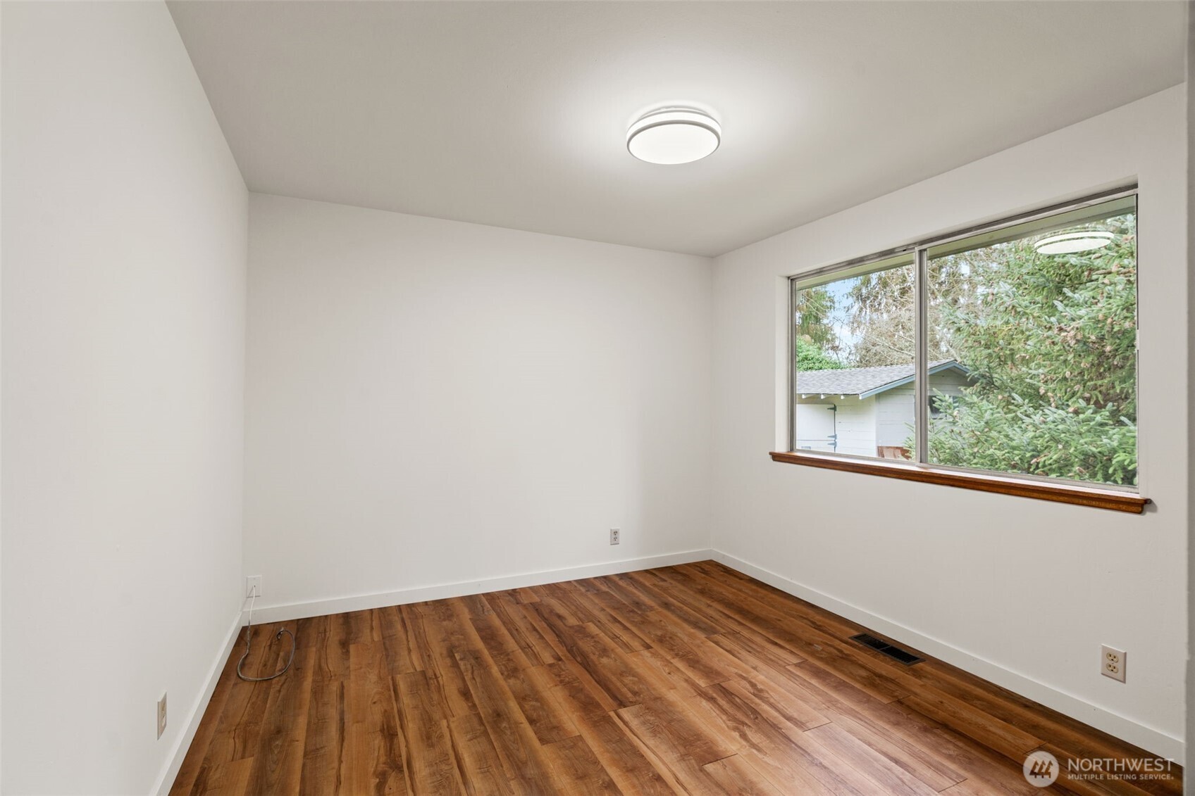 8615 194th Place Southwest Edmonds, WA 98026 - Photo 20 of 28