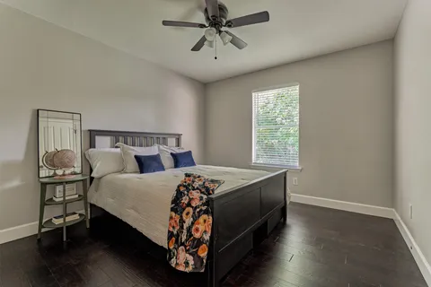 $460,000 | 23 Wintergrass Place, The Woodlands, TX 77382