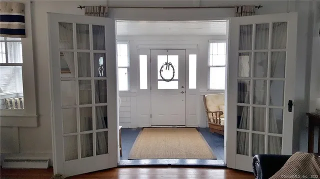 $4,000 | 422 Maple Avenue, Old Saybrook, CT 06475