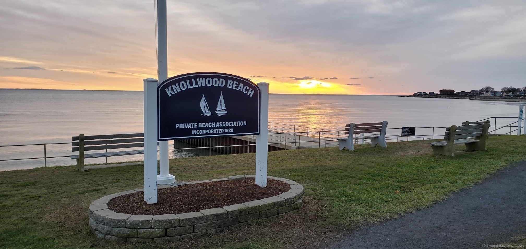 422 Maple Avenue Old Saybrook, CT 06475 - Photo 29 of 32