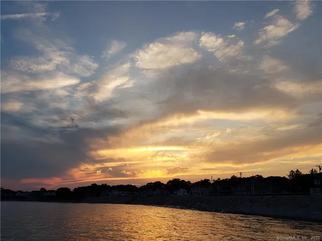 $4,000 | 422 Maple Avenue, Old Saybrook, CT 06475