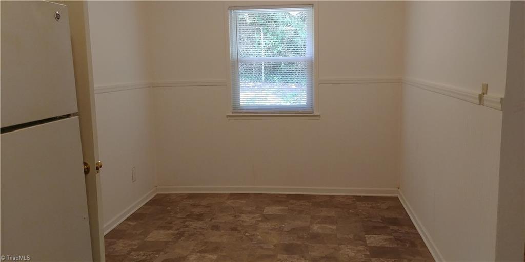 2601 Triangle Lake Road High Point, NC 27260 - Photo 10 of 17 Dining room