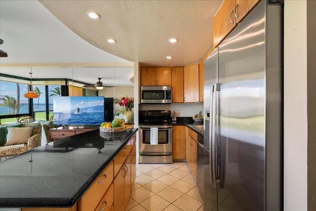 $1,100,000 | 2936 South Kihei Road, Unit 213, Kihei, HI 96753