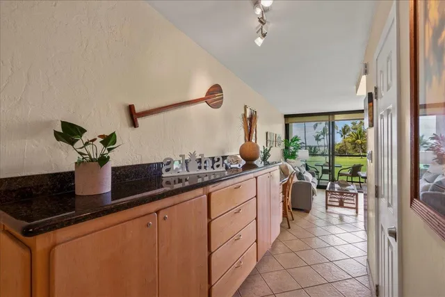 $1,100,000 | 2936 South Kihei Road, Unit 213, Kihei, HI 96753